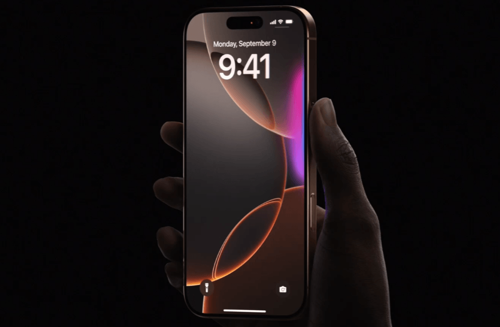 A lineup of current-generation iPhones standing upright
